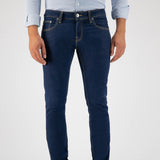 'Slim Lassen' サスティナブル素材使用 スリムフィットジーンズ(ストロングブルー)