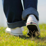 フェアトレード ユニセックス ローカットスニーカー (ホワイト)