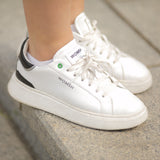 レディース 'Vegan Snik' PETA認証アップルレザー使用スニーカー - イタリア産