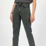 'Mams Tapered' オーガニックコットン使用 マムフィット Forest デニム - 'Mud Jeans'